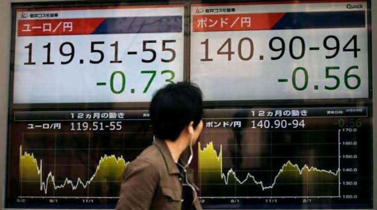 تباين أداء الأسواق الآسيوية مع تقييم المستثمرين لبيانات النشاط التجاري في المنطقة