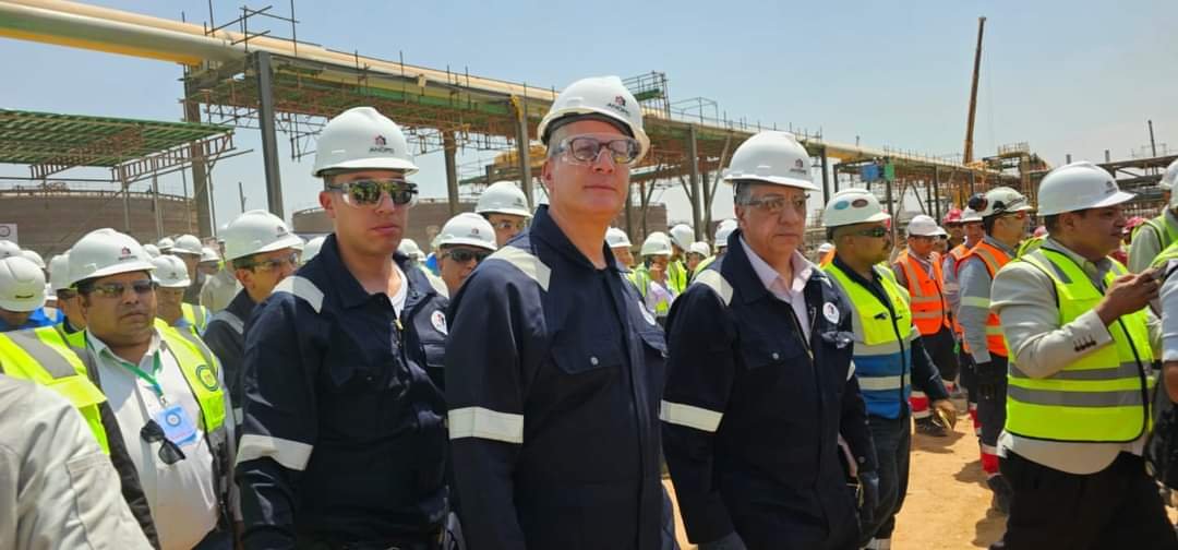 وزير البترول يتفقد أكبر مشروع لإنتاج الوقود بالصعيد