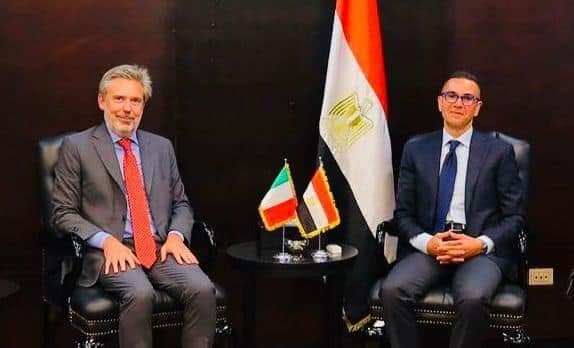 وزير الاستثمار يستقبل السفير الإيطالي بالقاهرة لبحث سبل تعزيز التعاون الاستثماري بين البلدين