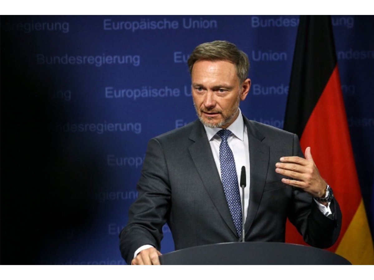 بعد الاضطرابات في أسواق الأسهم بألمانيا ..وزير المالية الالماني يدعو الى الطمأنينة