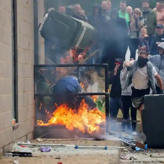 بريطانيا : الهجرة وقود اليمين المتطرف لإثارة الكراهية