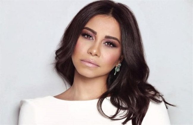 شيرين عبدالوهاب حديث السوشيال ميديا بعد طرح أغنيتي «بتمنى أنساك واللي يقابل حبيبي»