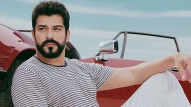 صور “كرشه” صدمت محبيه.. الممثل التركي بوراك أوزجيفيت يرد