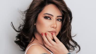 رغم أزماتها.. شيرين تفاجئ جمهورها بحساب جديد غير موثق