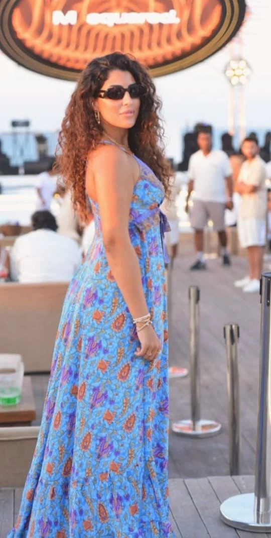 فستان صيفي .. آيتن عامر تشعل السوشيال ميديا