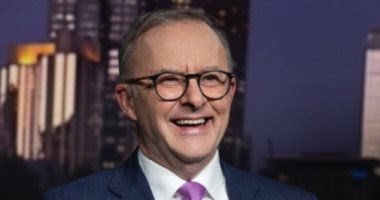 قانون “الحق فى قطع الاتصال” خارج ساعات العمل يدخل حيز التنفيذ فى أستراليا