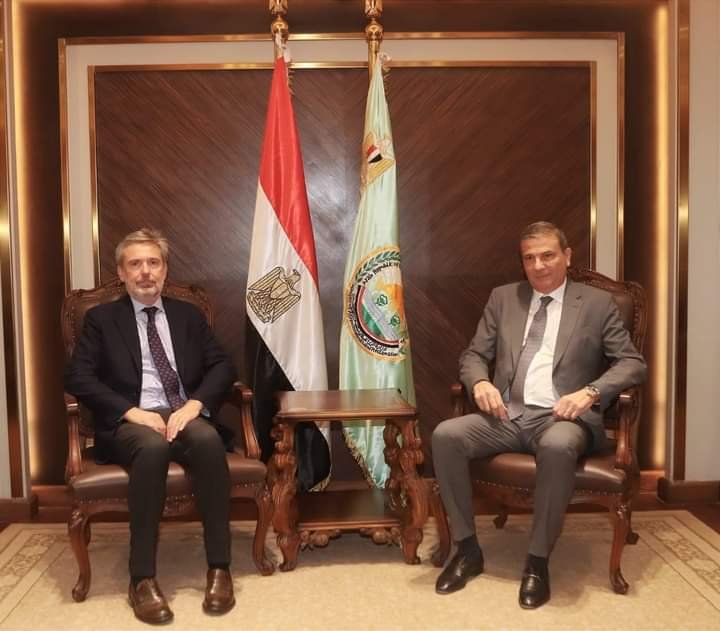 وزير الزراعة والسفير الإيطالي يبحثان التعاون في التصنيع الزراعى وتبادل السلع والاستزراع السمكي