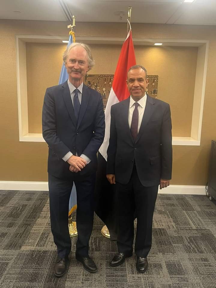 وزير الخارجية يبحث مع المبعوث الخاص لسكرتير عام الأمم المتحدة لسوريا التنسيق المصري الأممي المستمر من أجل الدفع بالحل السياسي للأزمة السورية