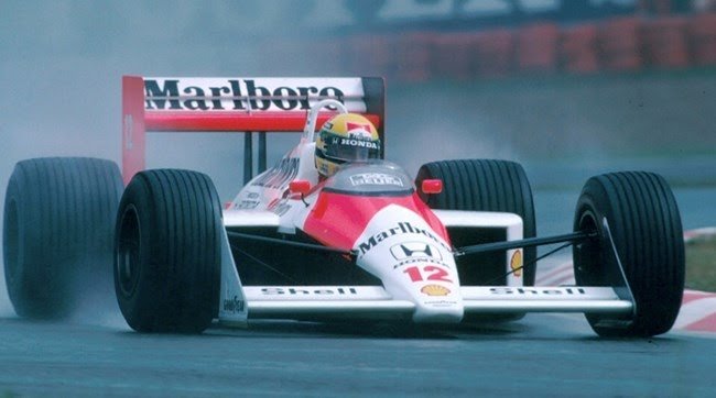 سيارة سينا تظهر في «فورمولا البرازيل»