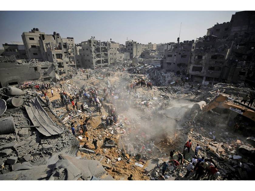 ارتفاع حصيلة ضحايا العدوان الإسرائيلي على غزة إلى 42175 شهيدا و98336 مصابا