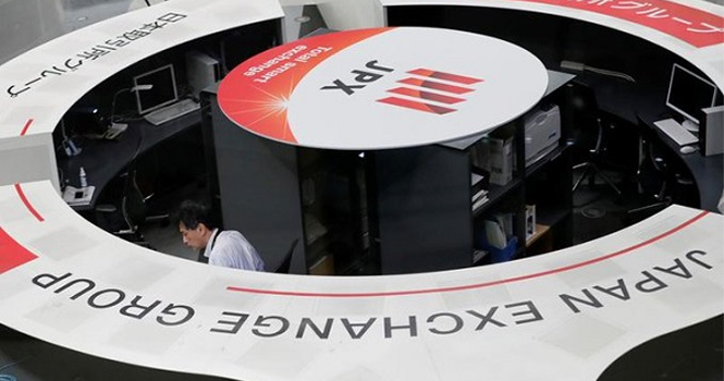 الأسهم اليابانية تغلق على تباين