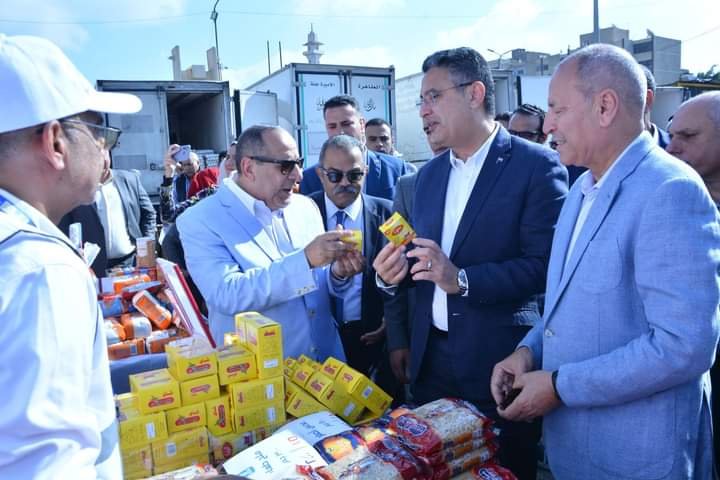 وزير التموين يفتتح سوق اليوم الواحد بمدينة نصر