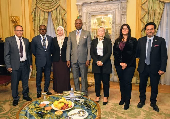 رئيس الجابون يستقبل وفد المقاولون العرب