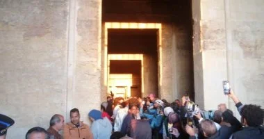 الشمس تتعامد على قدس الأقداس بـ معبد قصر قارون بالفيوم