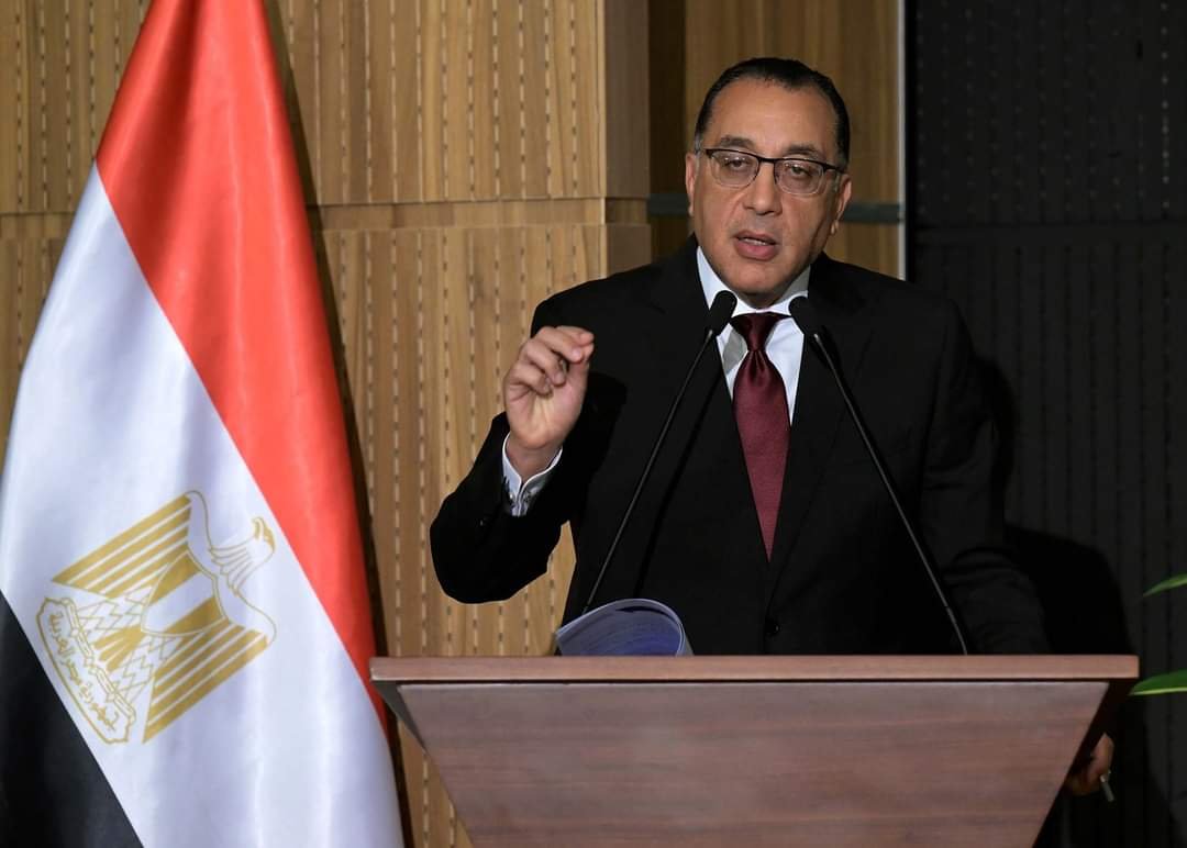 رئيس الوزراء: طرح 4 إلى 5 شركات تابعة للقوات المسلحة في البورصة المصرية