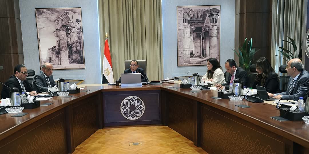 رئيس الوزراء يُتابع إجراءات طرح محطة جبل الزيت لتوليد الكهرباء من طاقة الرياح