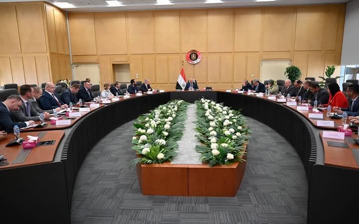 مصر تدرس إنشاء مركز لتداول وتصنيع الحبوب لتلبية احتياجات السوق المحلي والتصدير