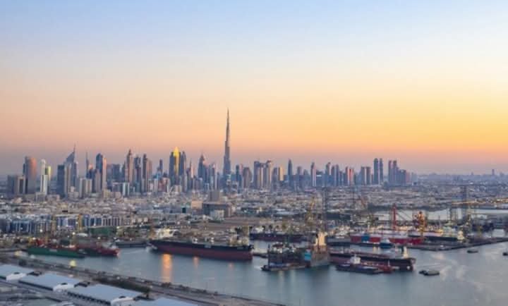 أحواض جافة عالمية تفتتح ساحة موسعة في دبي