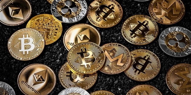 “بتكوين” تنخفض بأكبر وتيرة في 3 شهور وتختبر مستوى 100 ألف دولار