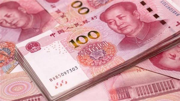 الصين تدرس خفض قيمة اليوان لمواجهة الرسوم الجمركية الأمريكية