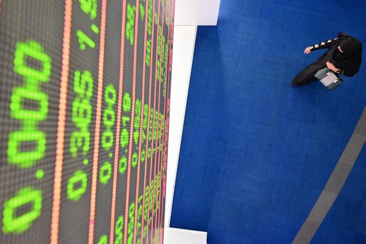 الأسواق العربية تتباين مع بداية جلسة الثلاثاء منتصف تداولات الأسبوع