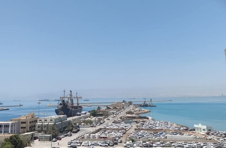 تداول 17 ألف طن و1121 شاحنة بضائع عامة ومتنوعة بموانئ البحر الأحمر