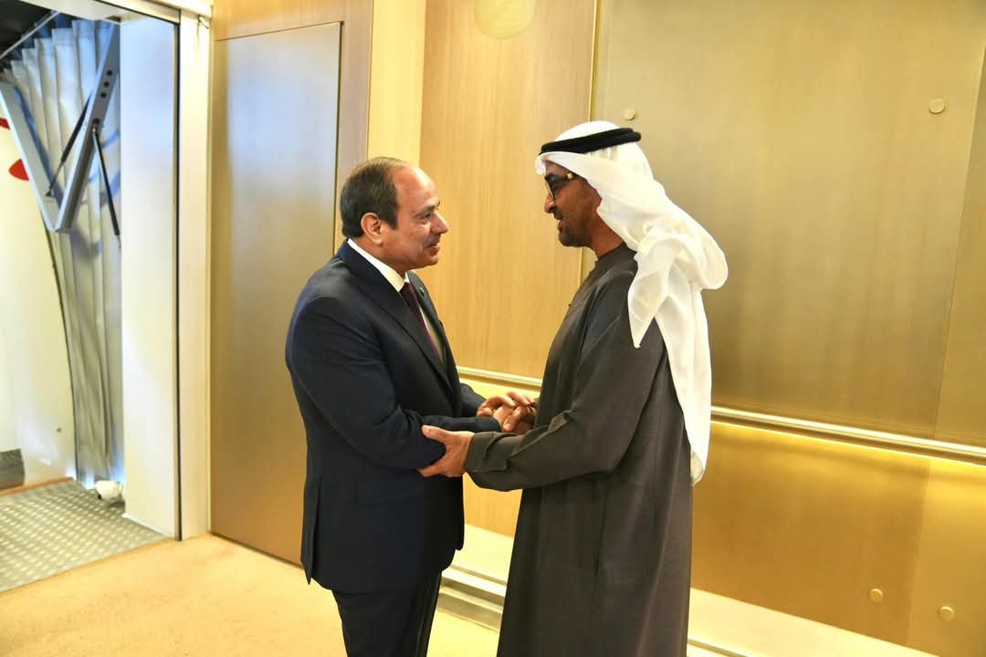 السيسي يبحث مع بن زايد سبل استعادة الأمن والاستقرار بالمنطقة
