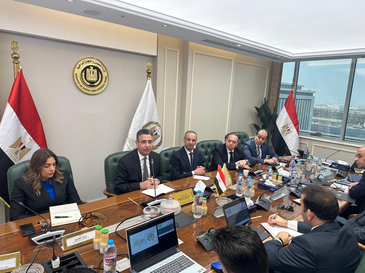 وزير التموين يناقش مع المدير التنفيذي لجهاز “مستقبل مصر” مستقبل البورصة السلعية وتعزيز الأمن الغذائي