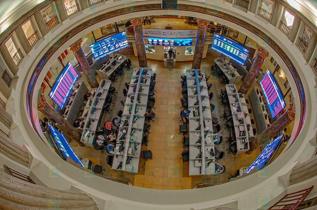 قطاع الاتصالات والإعلام بالبورصة يغلق على انخفاض بنسبة 1.39%
