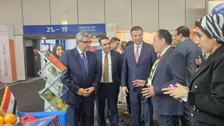 وزير الزراعة: الحكومة توفر الدعم والتسهيلات للمصدرين الزراعيين