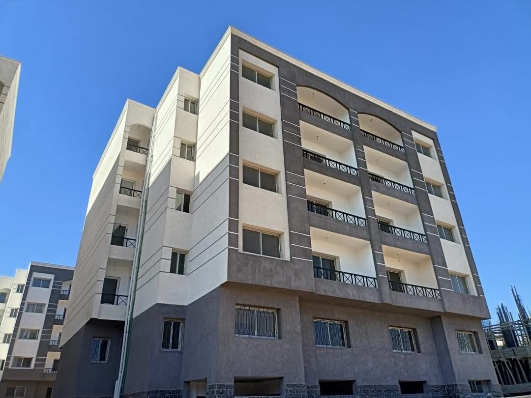وزير الإسكان:غدًا..بدء حجز وحدات سكنية كاملة التشطيب بمساحات تصل لـ132م2 بمدينة العبور