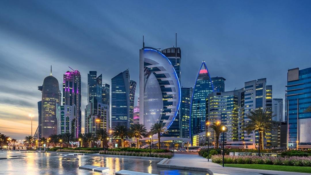أسعار العقارات في قطر تنخفض 2.54% في 2024