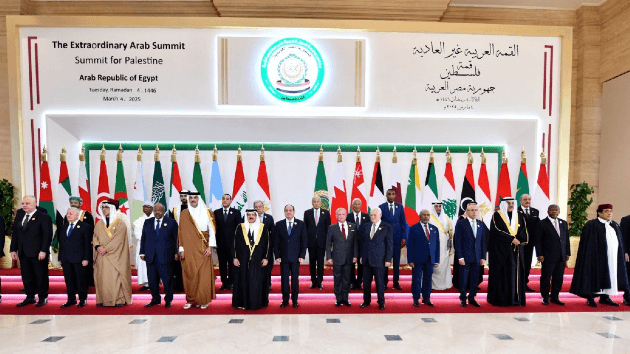 القمة العربية الطارئة تعتمد الخطة المقترحة لإعادة إعمار غزة