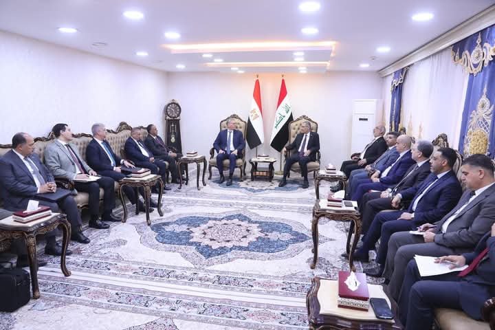 مصر والعراق تبحثان تعزيز التعاون في قطاع البترول والتكرير وتشكيل لجنة توجيهية مشتركة