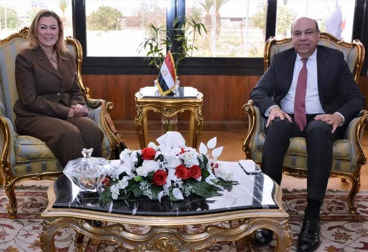 وزير الطيران المدني يبحث مع الأكاديمية الوطنية للتدريب تعزيز التعاون لتأهيل الكوادر البشرية وتطوير المهارات الفنية بقطاع الطيران