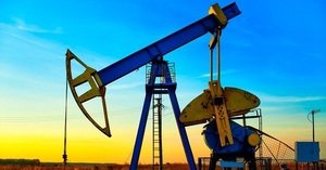 خام برنت يمحو مكاسبه بعدما تجاوز سعره 75 دولارًا للبرميل