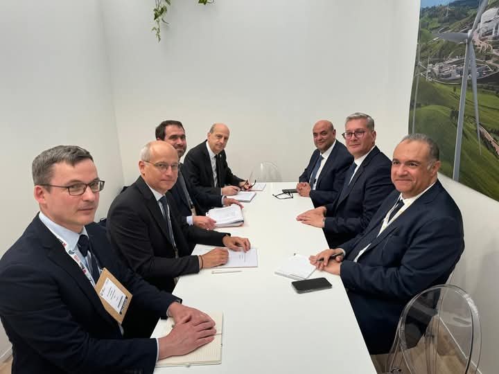 وزير البترول يبحث تعزيز التعاون وزيادة الإنتاج مع وفد “توتال إنرجيز” خلال مؤتمر OMC 2025