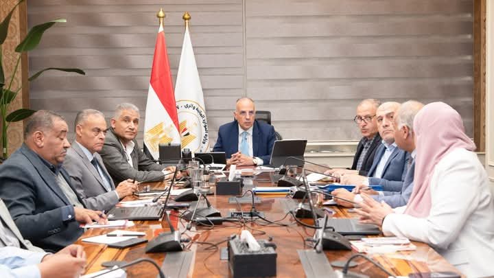 وزير الري يتابع جاهزية محطات رفع المياه استعدادًا لفترة أقصى الاحتياجات المائية