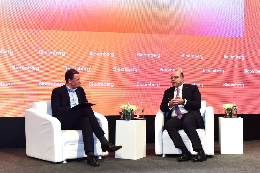 رئيس هيئة الرقابة المالية يستعرض جهود تطوير القطاع غير المصرفي خلال مؤتمر بلومبرج (Bloomberg Discovery Series )