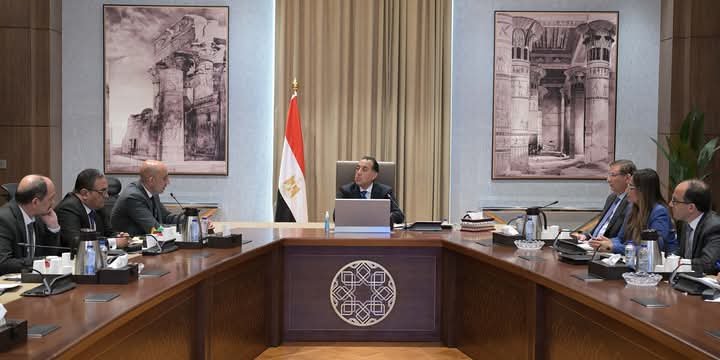 رئيس الوزراء: إعداد تصور لشراكة الحكومة والقطاع الخاص في إدارة وتشغيل المدارس الفنية الزراعية