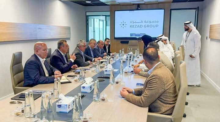 تعزيزًا للتعاون مع مجموعة موانئ أبو ظبي.. رئيس اقتصادية قناة السويس يزور ميناء خليفة وKEZAD ويبحث التكامل اللوجستي مع Noatum