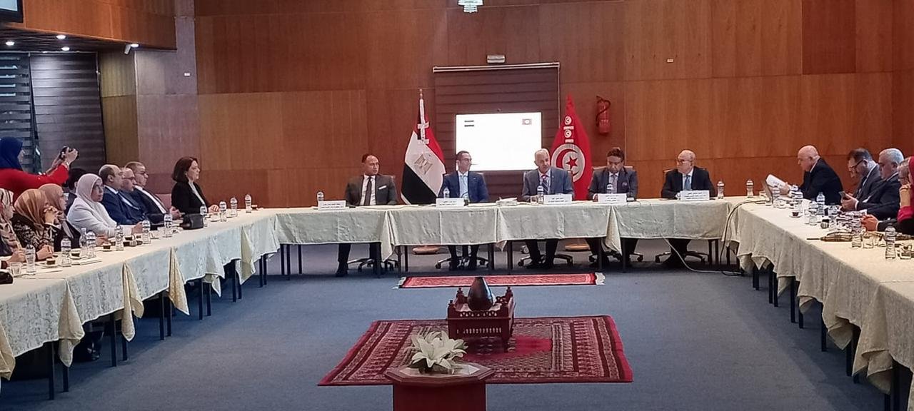 وزير الاستثمار يشارك في اجتماع المائدة المستديرة بتونس: علاقات وثيقة وفرص واعدة للتعاون الاقتصادي بين مصر وتونس