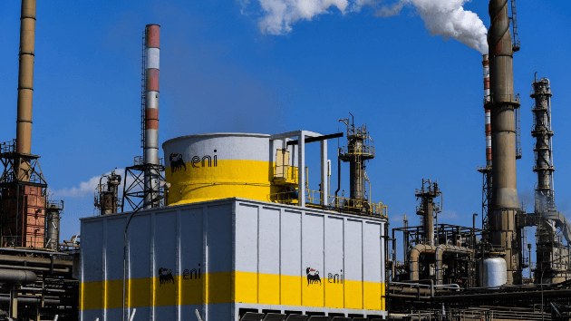 إيني الإيطالية تخطط لاستثمار 26 مليار دولار في 3 دول عربية خلال 4 سنوات