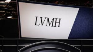 تراجع مبيعات إل في إم إتش الفصلية 3% مع انخفاض الطلب على السلع الفخمة