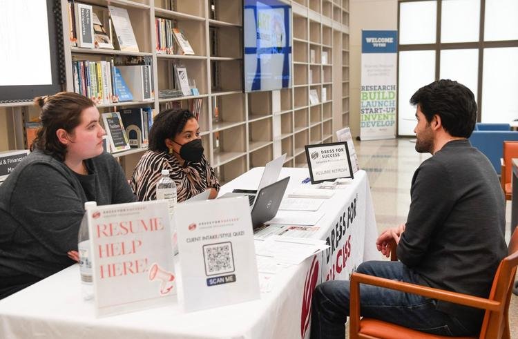 الاقتصاد الأميركي يضيف 228 ألف وظيفة في مارس