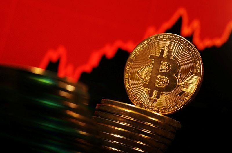 أسعار العملات المشفرة اليوم مقابل الدولار.. بيتكوين تصعد 1.3%
