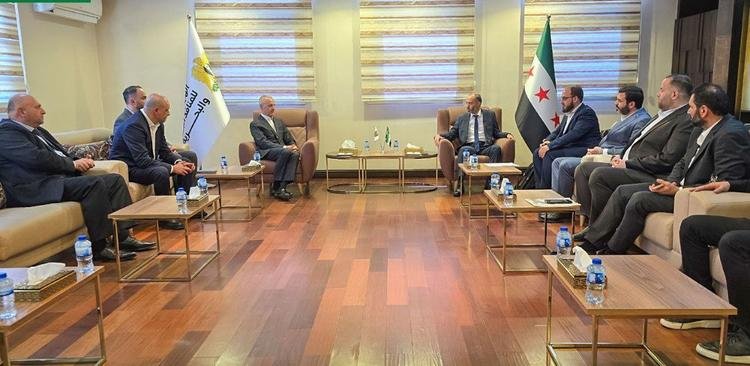 سوريا توقّع مذكرة تفاهم مع CMA CGM الفرنسية لإنشاء موانئ جافة في عدرا والمنطقة الحرة الأردنية