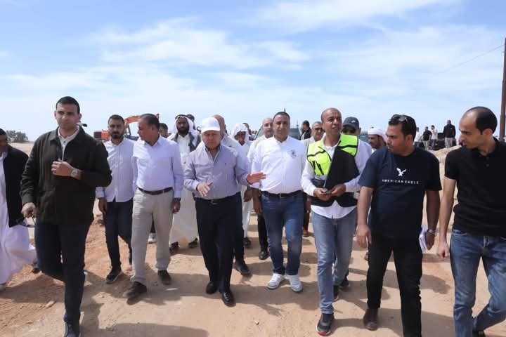 وزير الصناعة والنقل يتابع تنفيذ مشروع سكة حديد بئر العبد – العريش – رأس النقب بطول 341 كم ضمن خطة التنمية الشاملة في سيناء