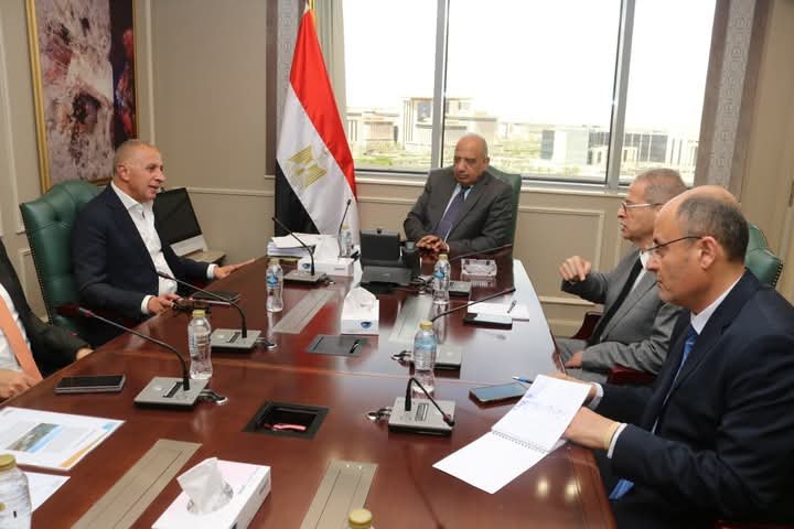 وزير الكهرباء يبحث مع “السويدي إليكتريك” تعزيز التعاون في مشروعات الطاقة وخفض الفقد وتحسين جودة الخدمات