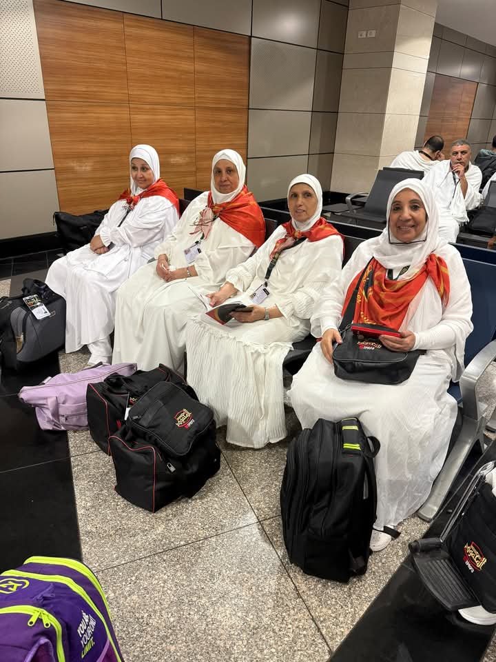 انطلاق أولى رحلات طيران الحج السياحي للموسم الحالي.. ووزارة السياحة تؤكد تقديم أفضل الخدمات للحجاج